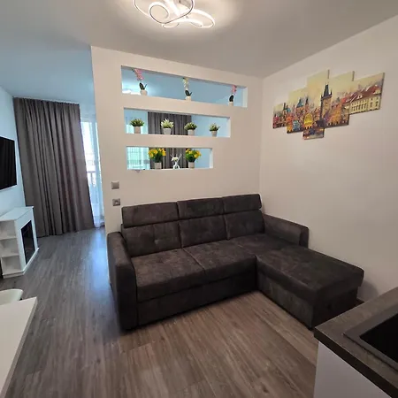 Apartment Royal Harfa Design *